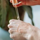 Utsolgt for øyeblikket !Ansikt Serum Essential oil med Katafrey 30ml VATA thumbnail
